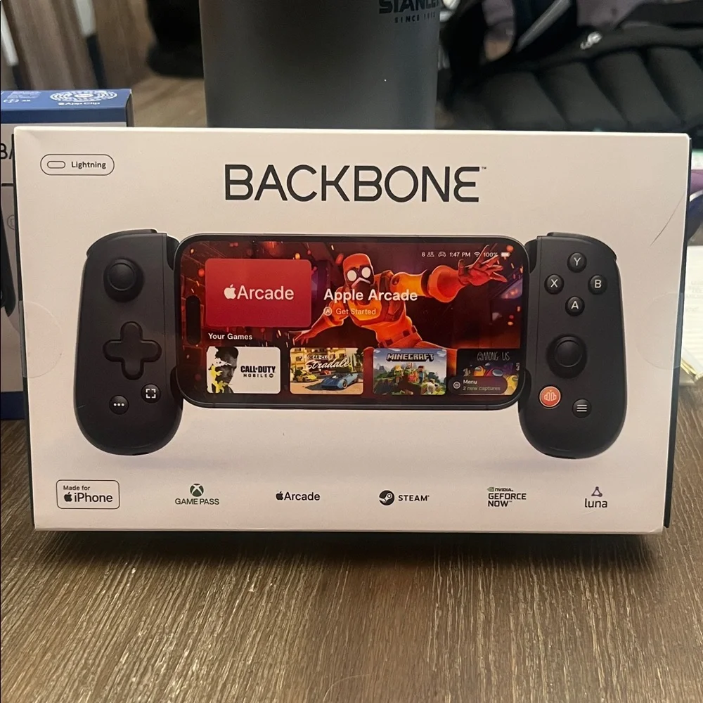 One Black Mobile Gaming Controller